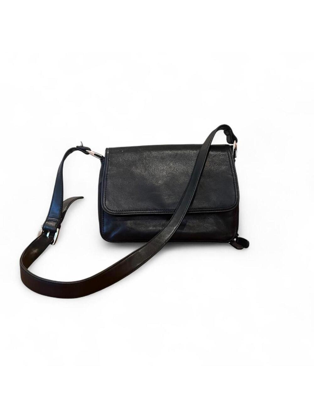 Vintage Worthington Black Leather Shoulder Bag